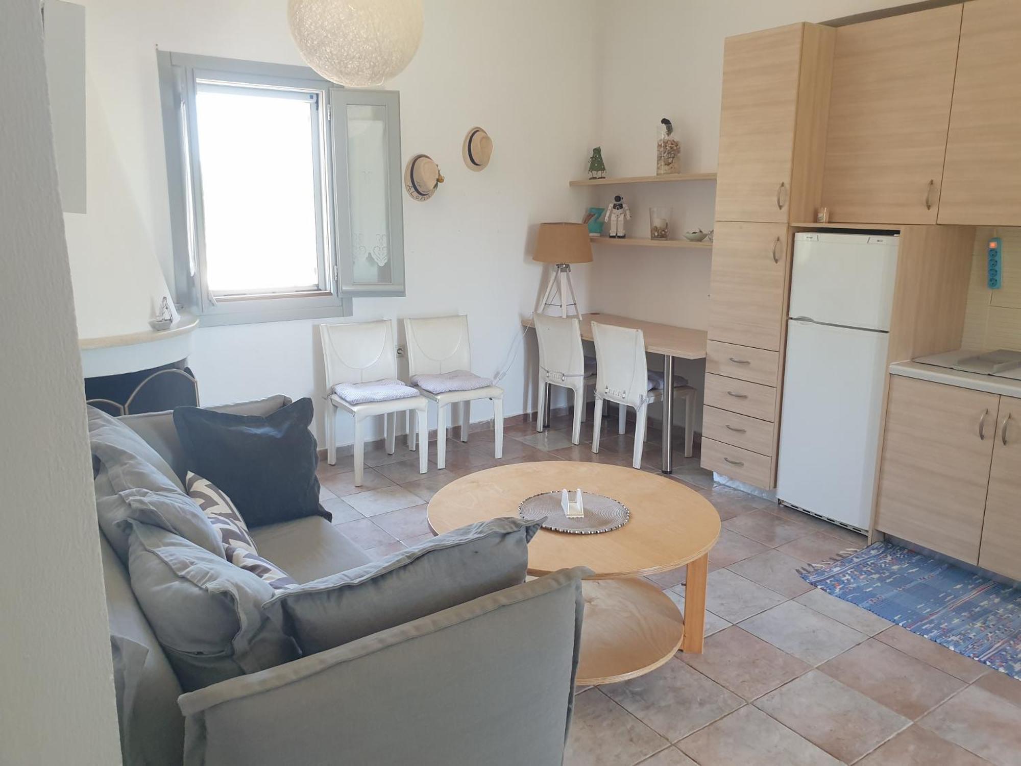 Aeolus Pool Apts パレカストロ エクステリア 写真