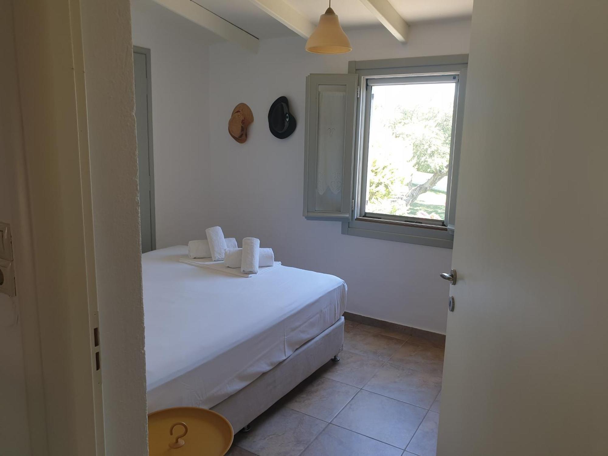Aeolus Pool Apts パレカストロ エクステリア 写真