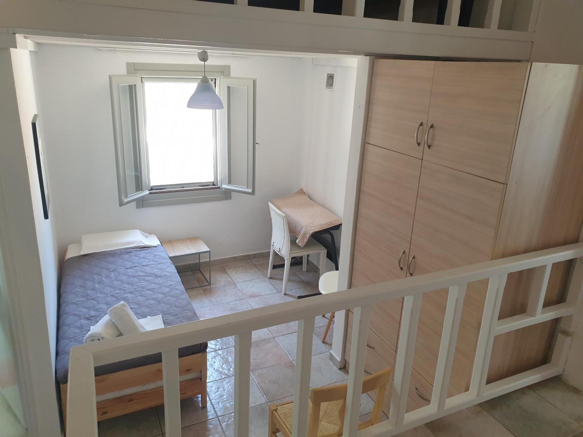 Aeolus Pool Apts パレカストロ エクステリア 写真